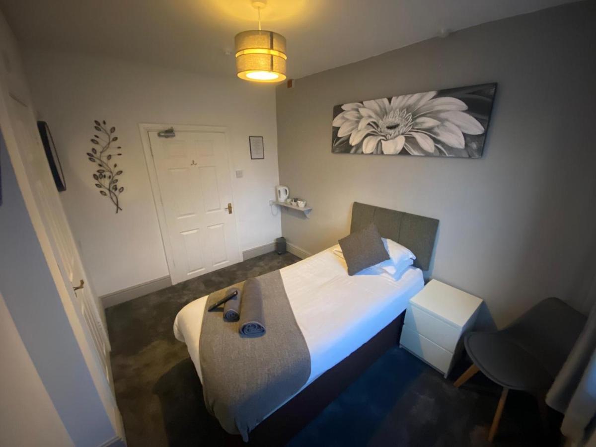 The Swan Hotel Kington  Ngoại thất bức ảnh